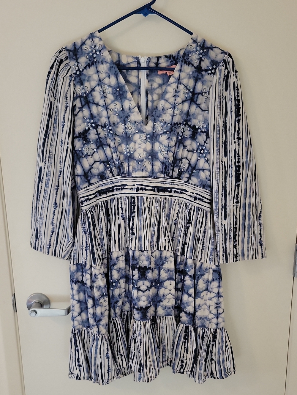 Women's Blue Tie-Dye V-Neck Long Sleeve Tiered Dress